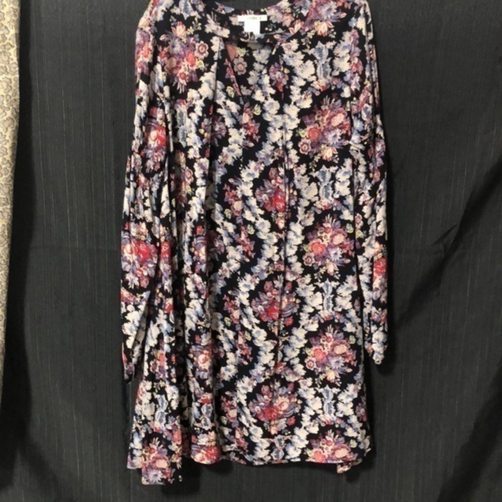 Esley long sleeve floral print dress size small